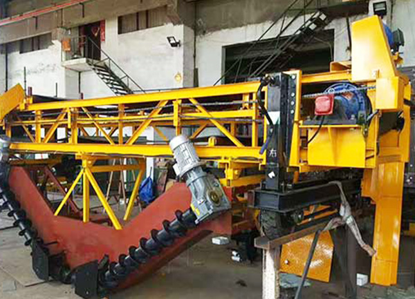 渠道衬砌机