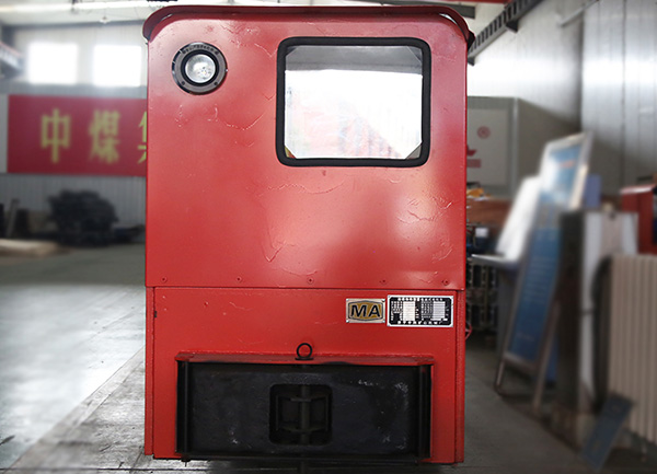 8吨蓄电池电机车