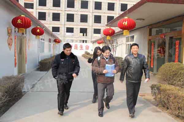 /喜讯:台湾台北客商前来山东中煤工矿集团参观考察，并签下采购合同/
