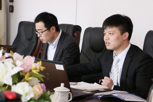 //