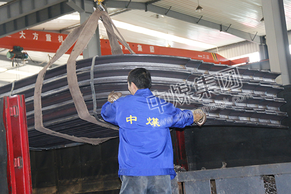 //
