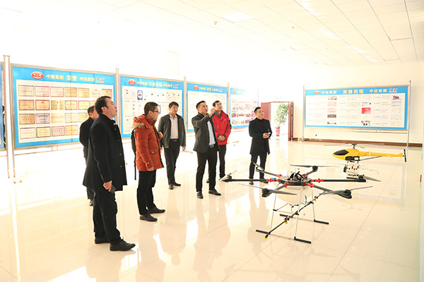 //