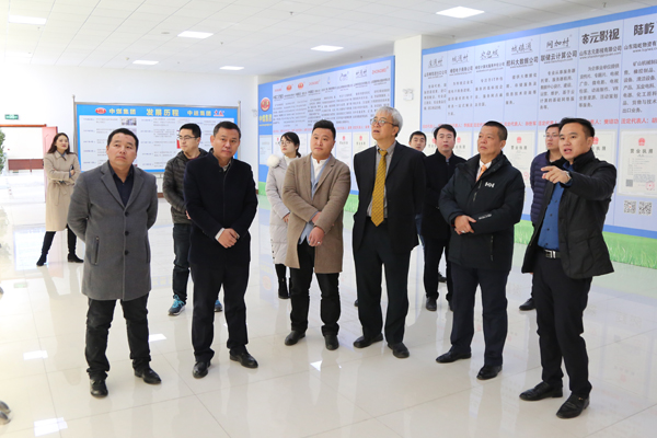 //