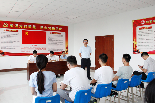 //