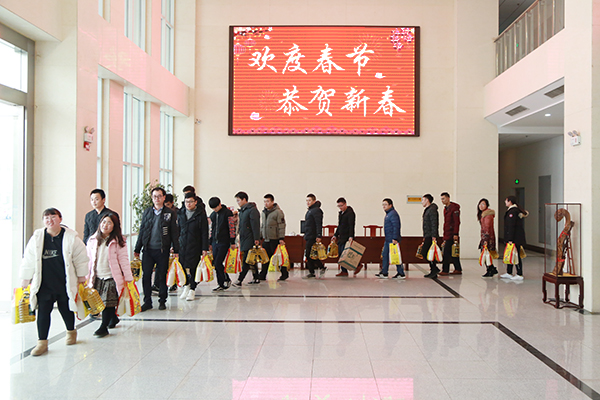 //