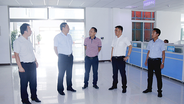 热烈欢迎邹城市中小企业公共服务中心领导莅临我集团考察合作
